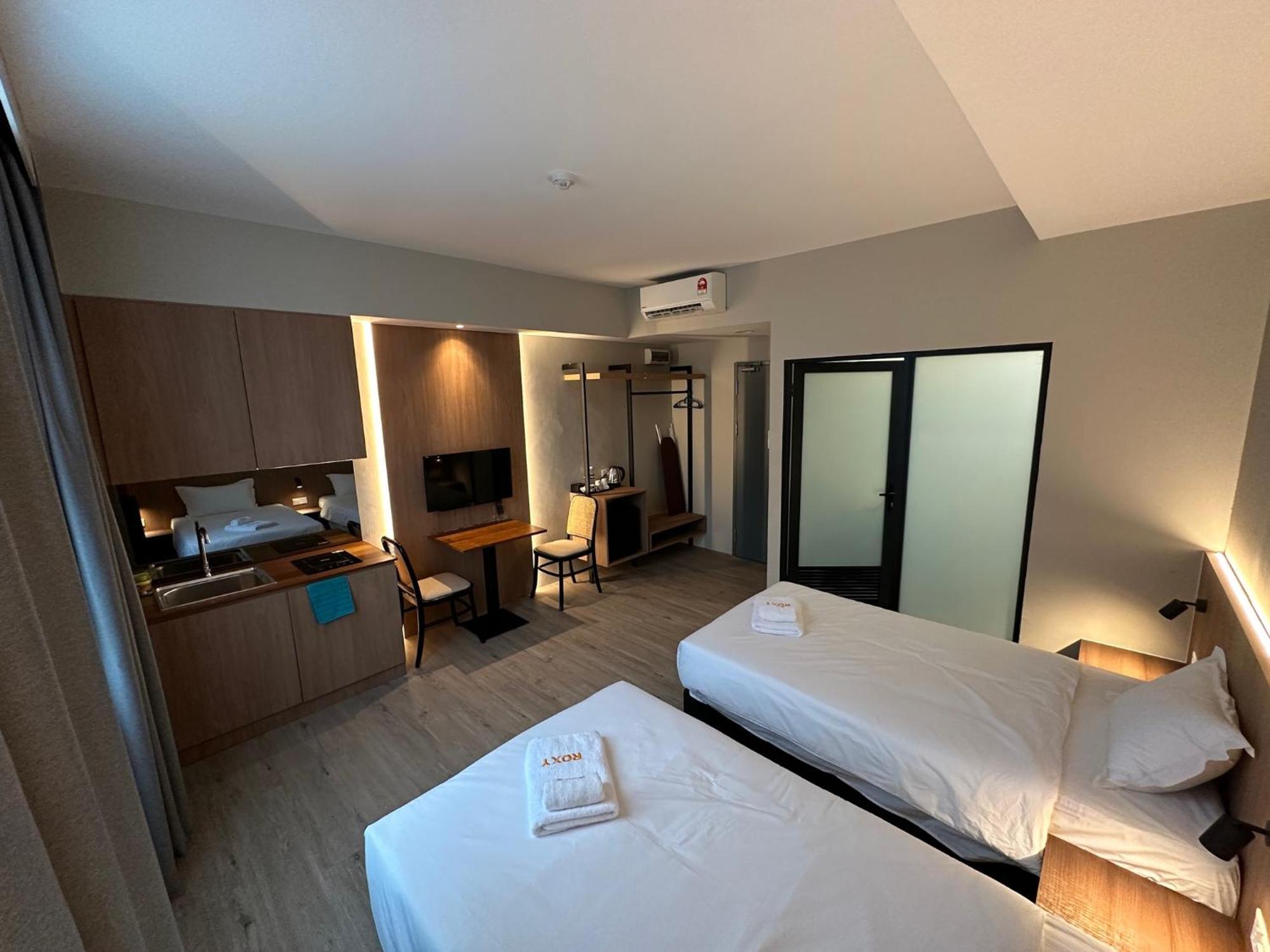 Roxy Hotel Aiman Kuching Exteriör bild