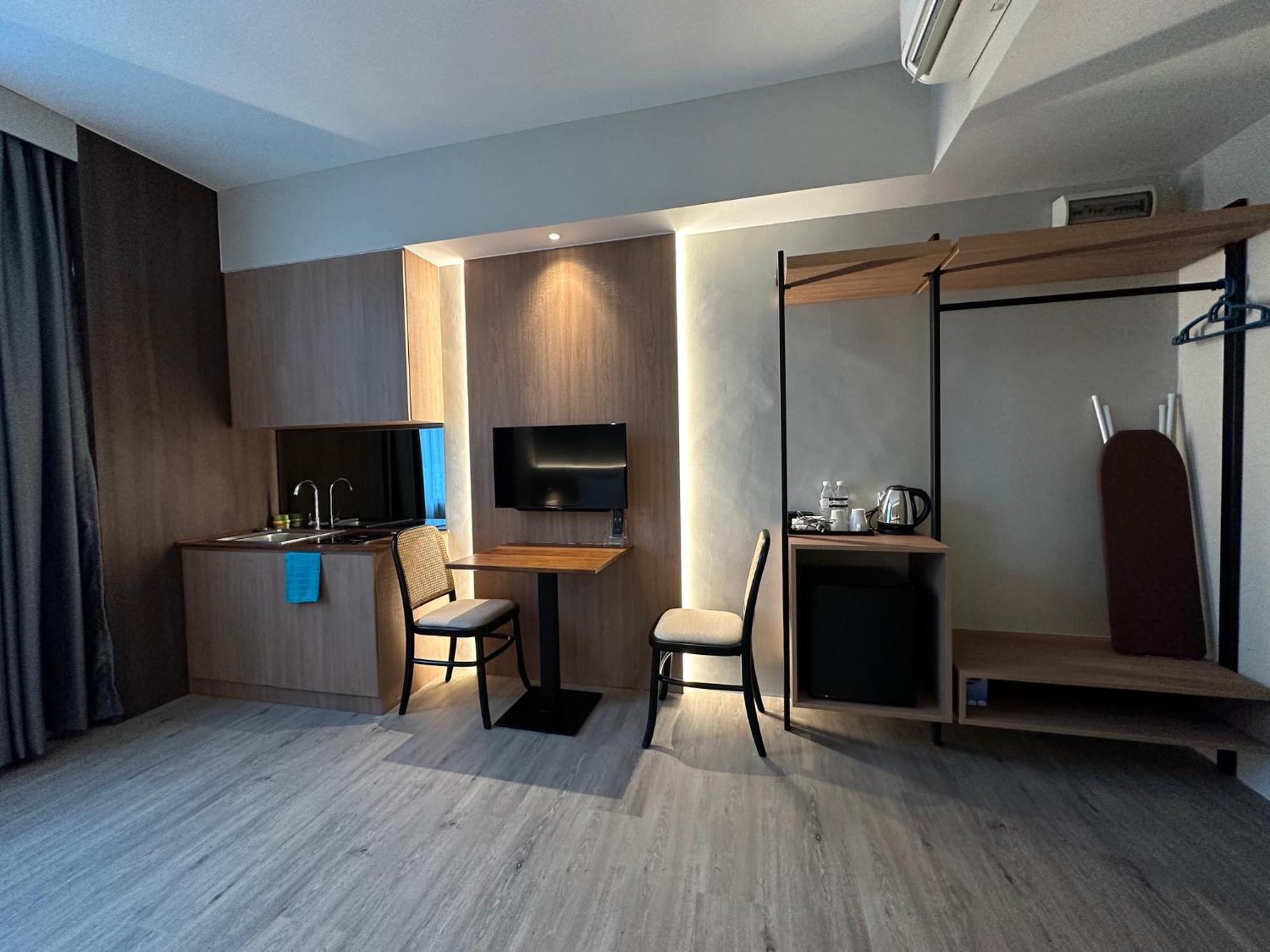 Roxy Hotel Aiman Kuching Exteriör bild